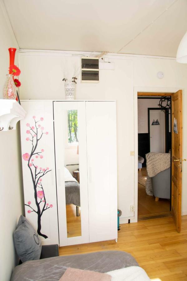 كيرونا Husky Lodge Hostel المظهر الخارجي الصورة